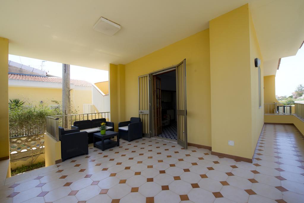 B&B Fiori Gialli Caucana Santa Croce Camerina Luaran gambar